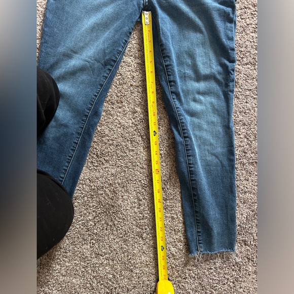 Kut From The Kloth, Carlo, ankle skinny, size 10. - Picture 8 of 8